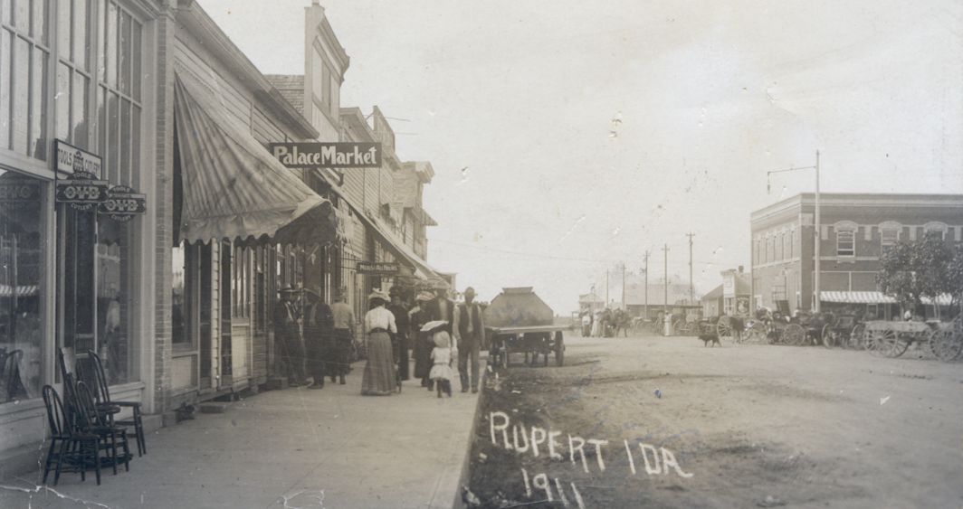 West Side of Square - 1911