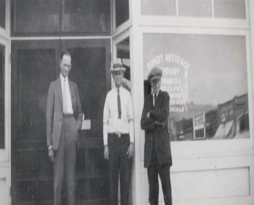 AC DeMary & Floyd Fruit - Rupert Abstract Company - 1923