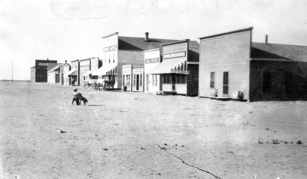 East Side of Square - 1906