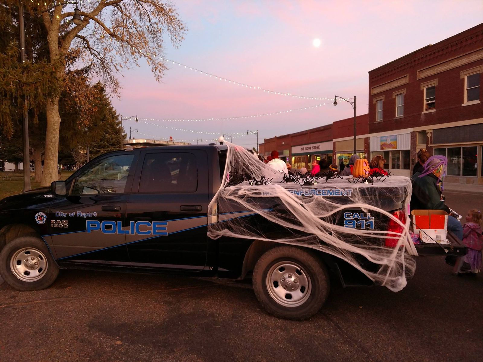 Trunk-or-Treating on Rupert Square